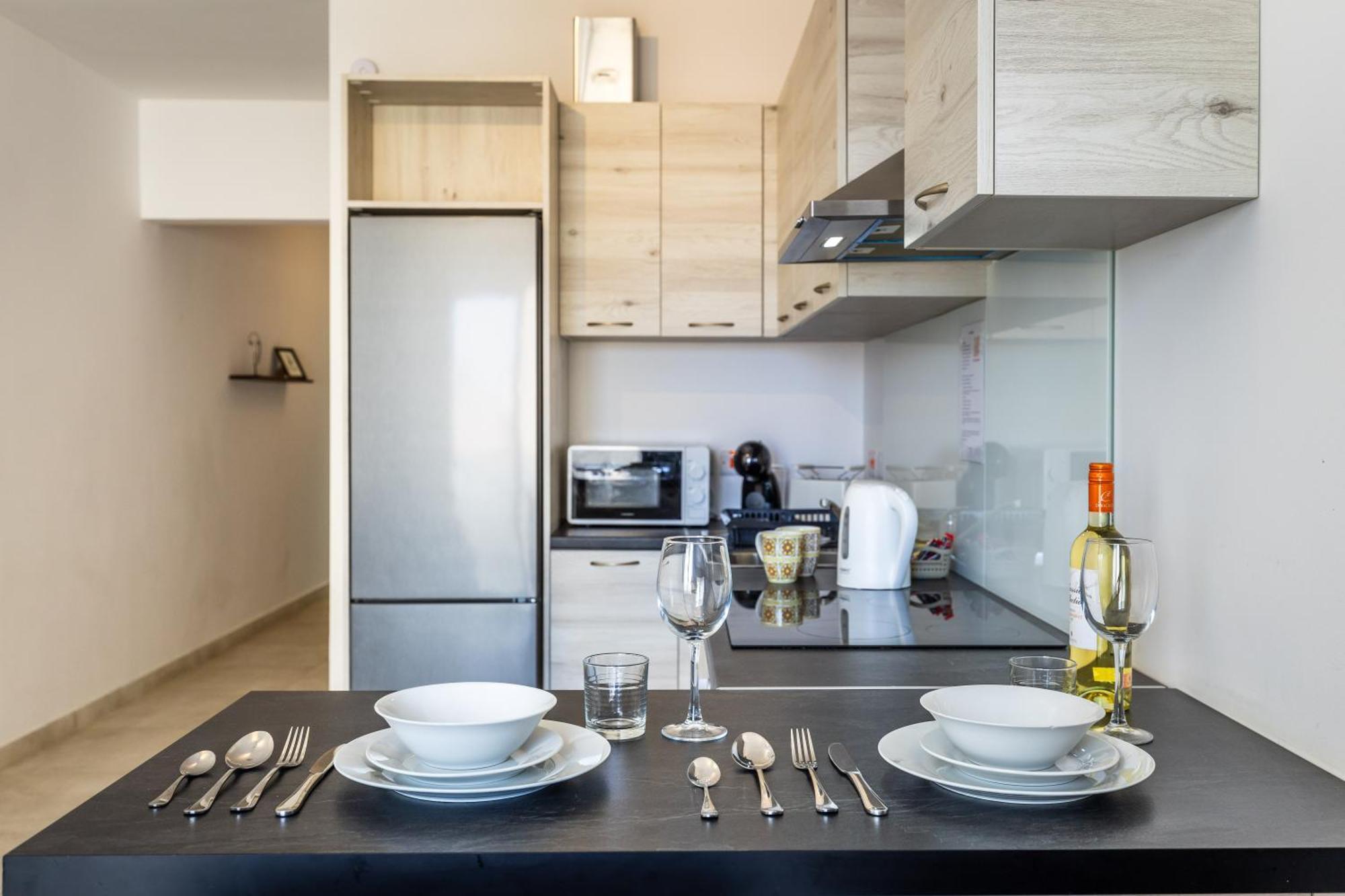 Kunsu'S Apartment 5 Min Walk From St Julians San Gwann Ngoại thất bức ảnh