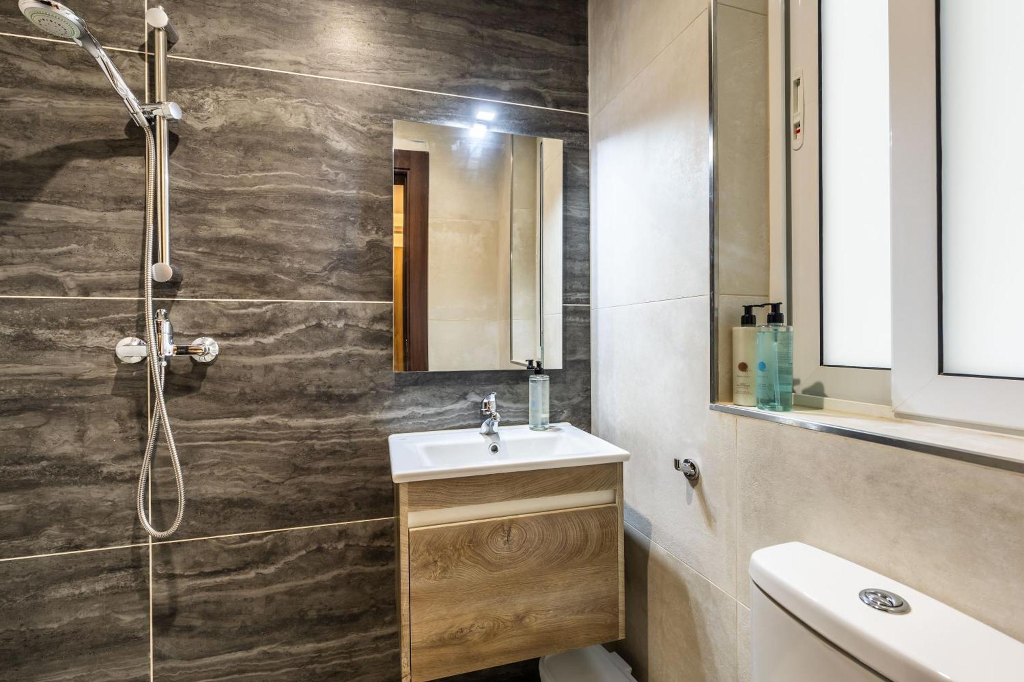 Kunsu'S Apartment 5 Min Walk From St Julians San Gwann Ngoại thất bức ảnh